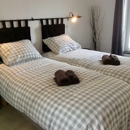 Au Bobeli'nid - Citadin Au Coeur De Feriehus Spa
